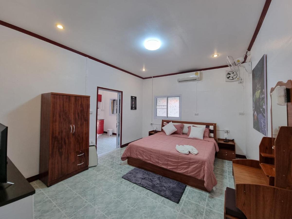 Baan Sabaijai Resort That Phanom Exteriér fotografie
