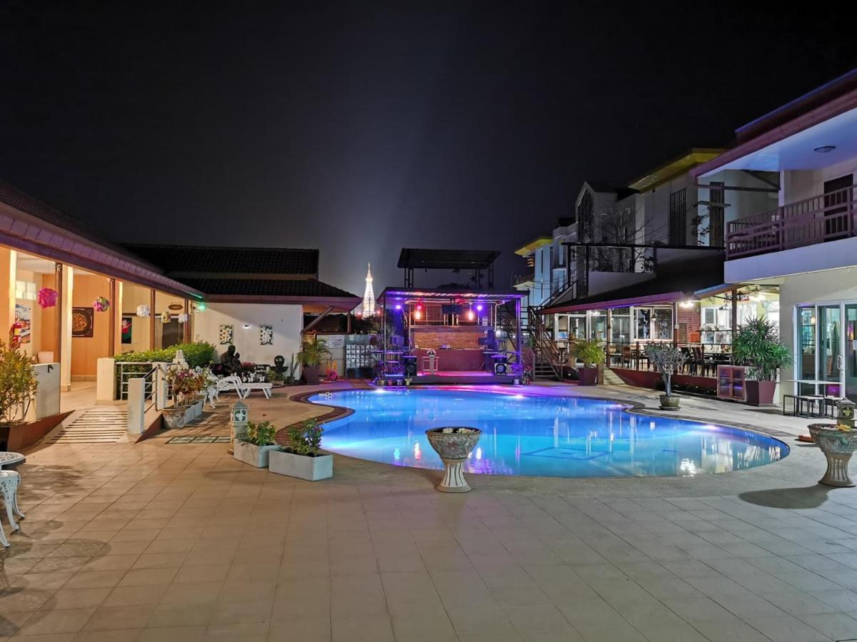 Baan Sabaijai Resort That Phanom Exteriér fotografie